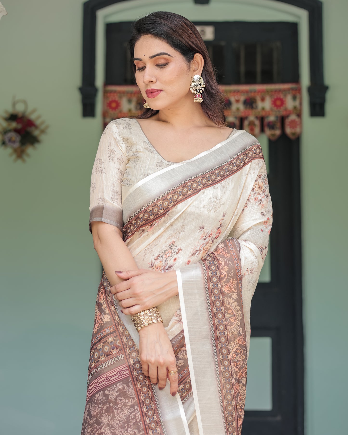 New Designer Elegant Beige Linen Saree.