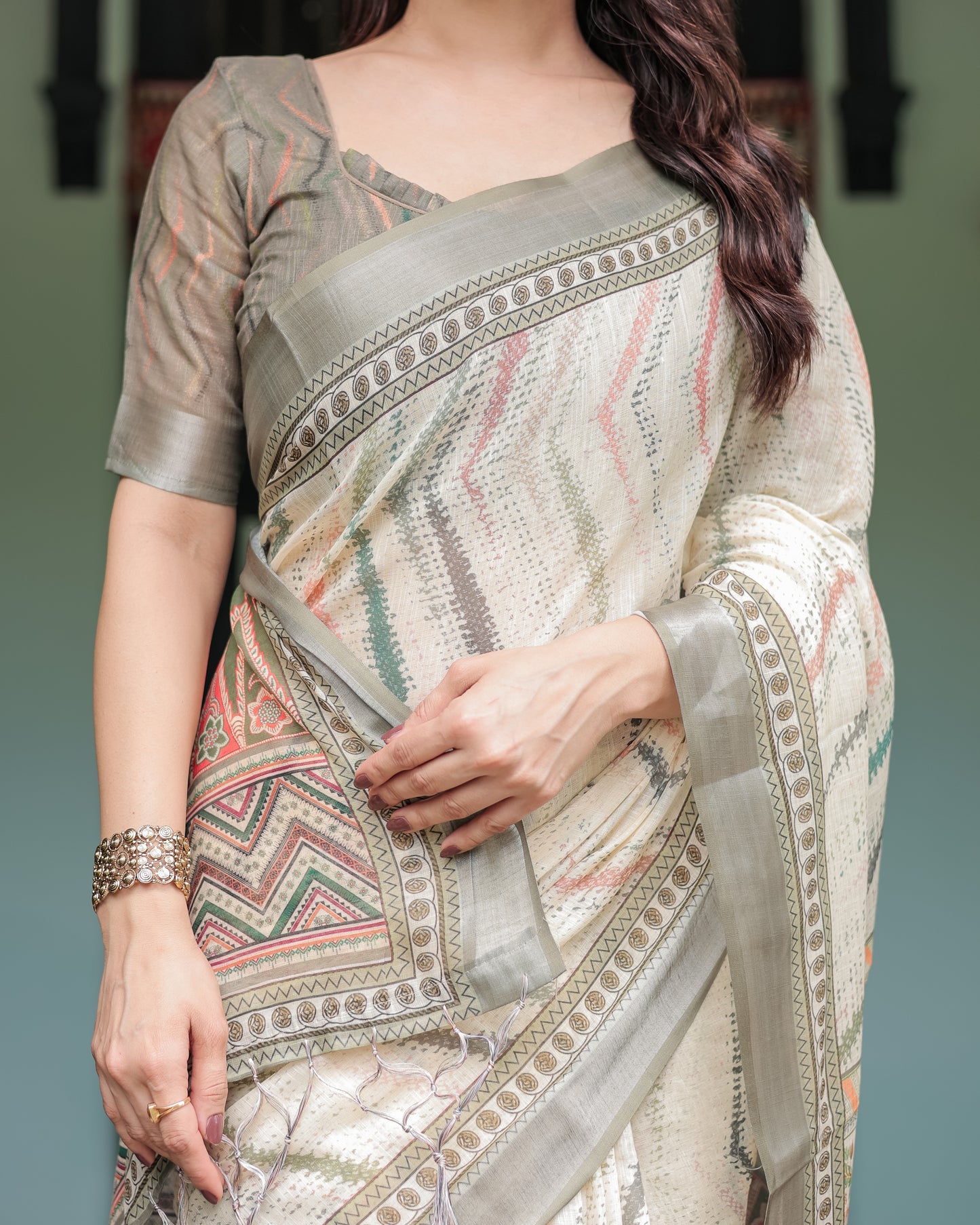 Pastel Green & Beige Linen Saree.