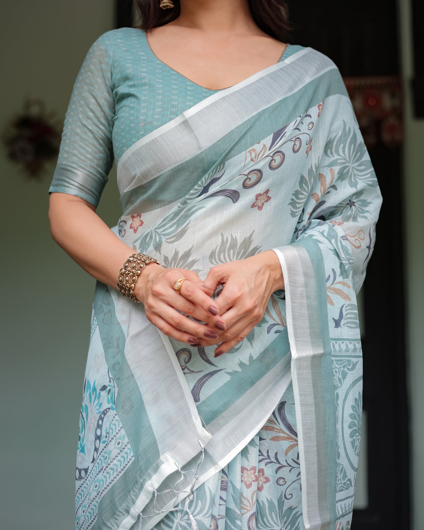 Misty Green Elegance Pure Linen Saree With Tassels.