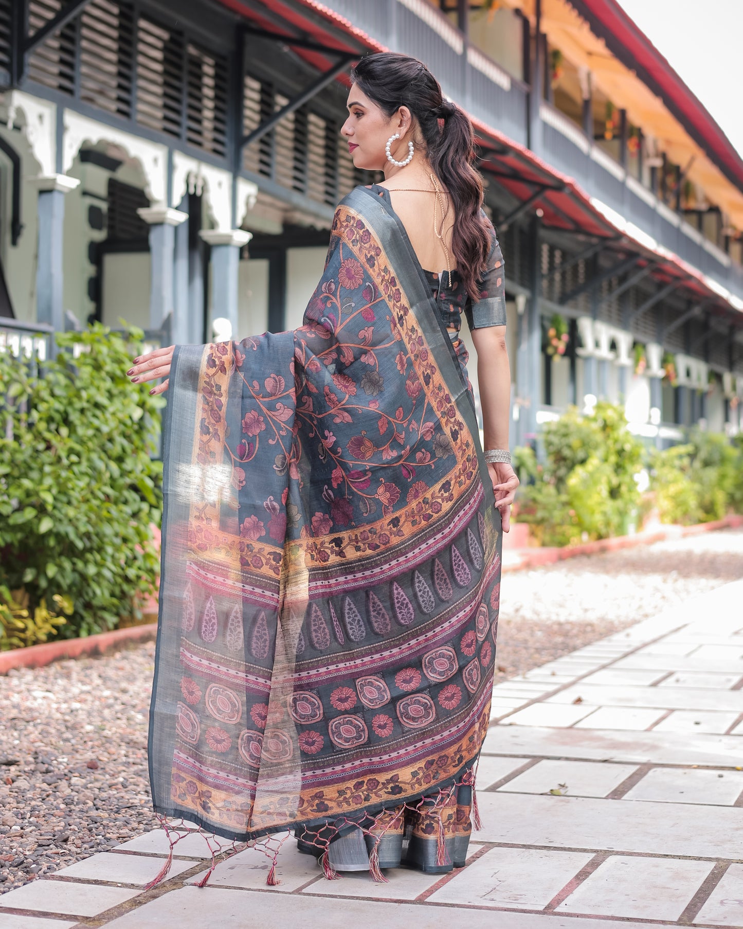 Regal Charcoal Grey Digital Print Linen Saree.