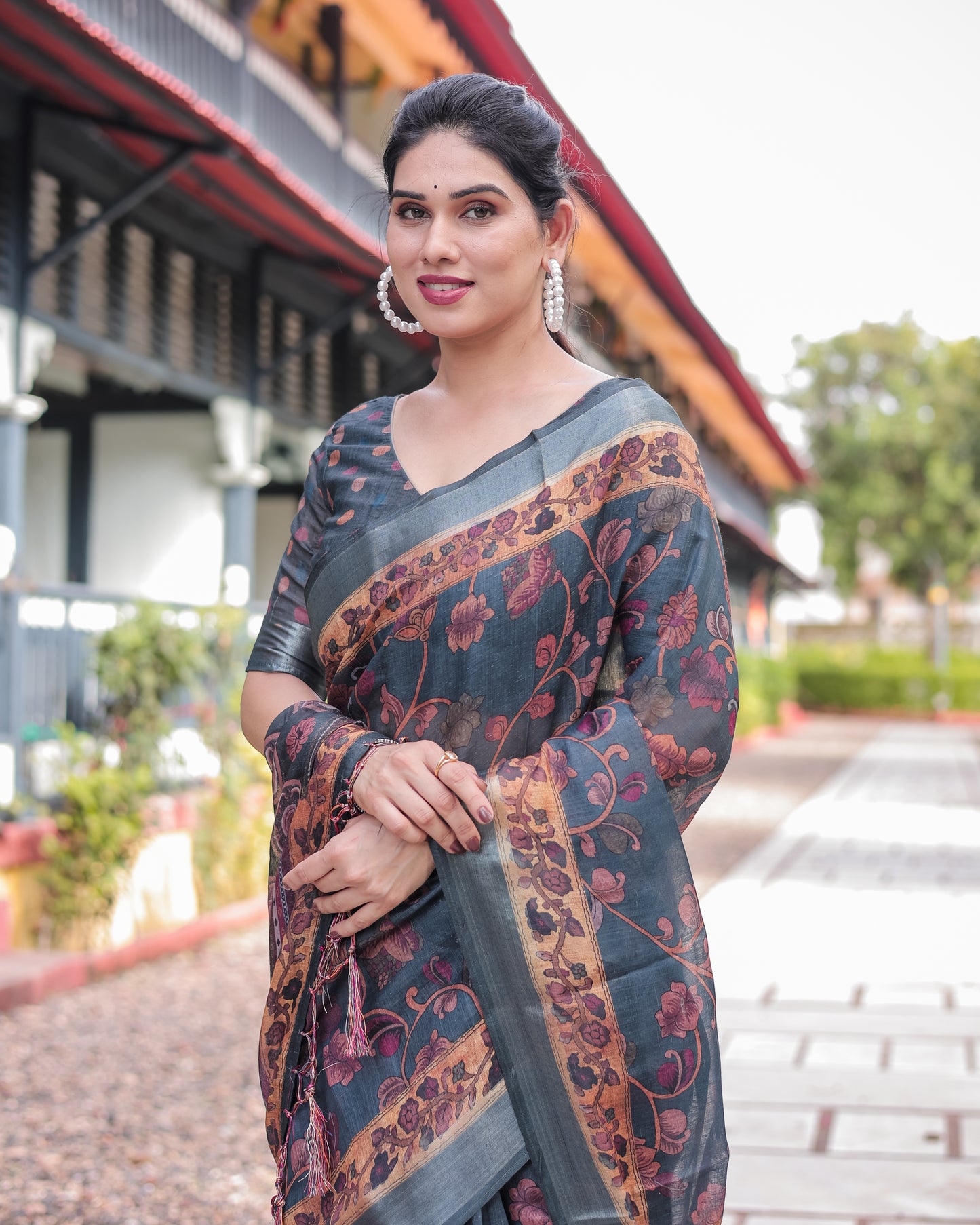 Regal Charcoal Grey Digital Print Linen Saree.