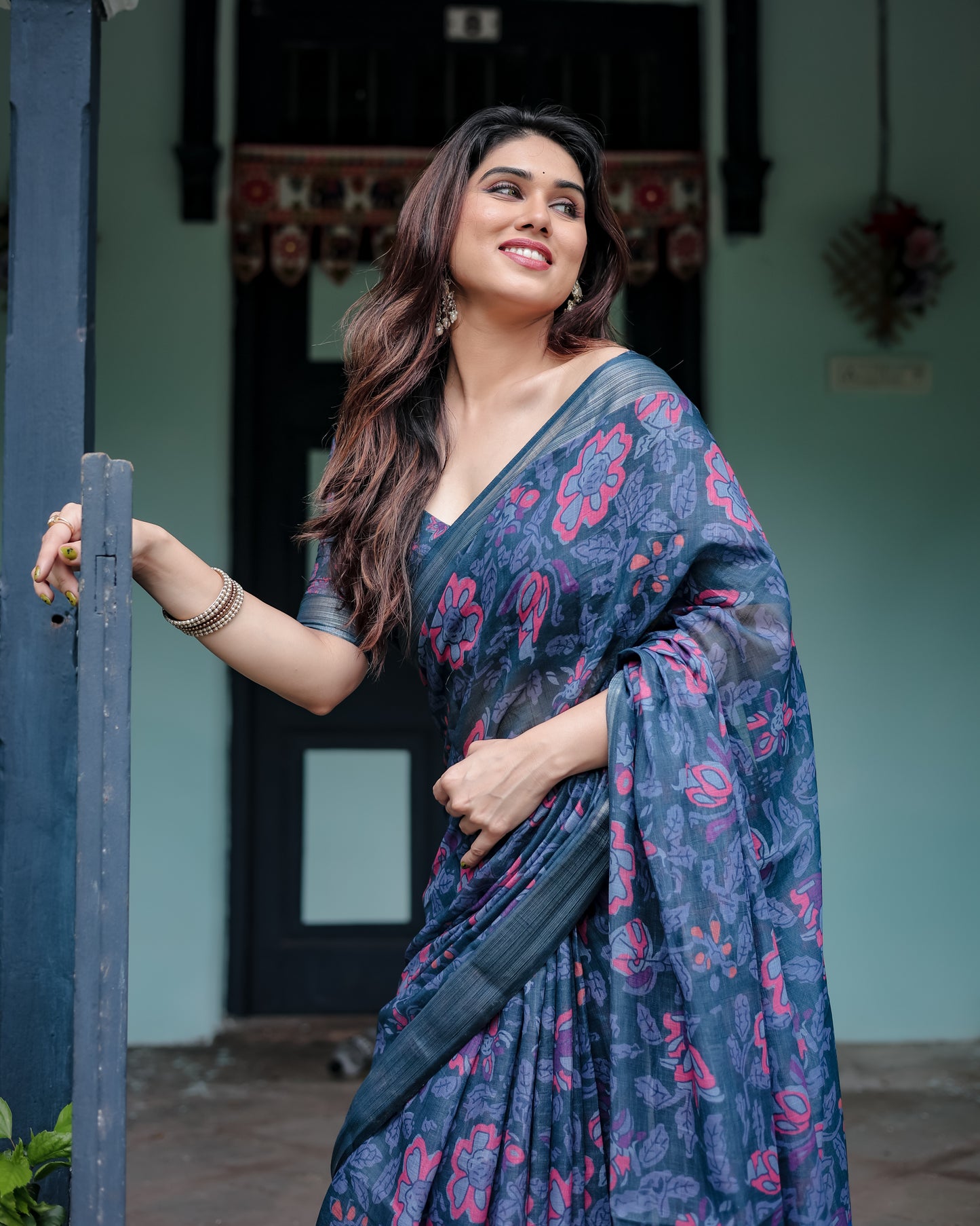 Adorable Designer New Pure Linen Saree with Tassels.