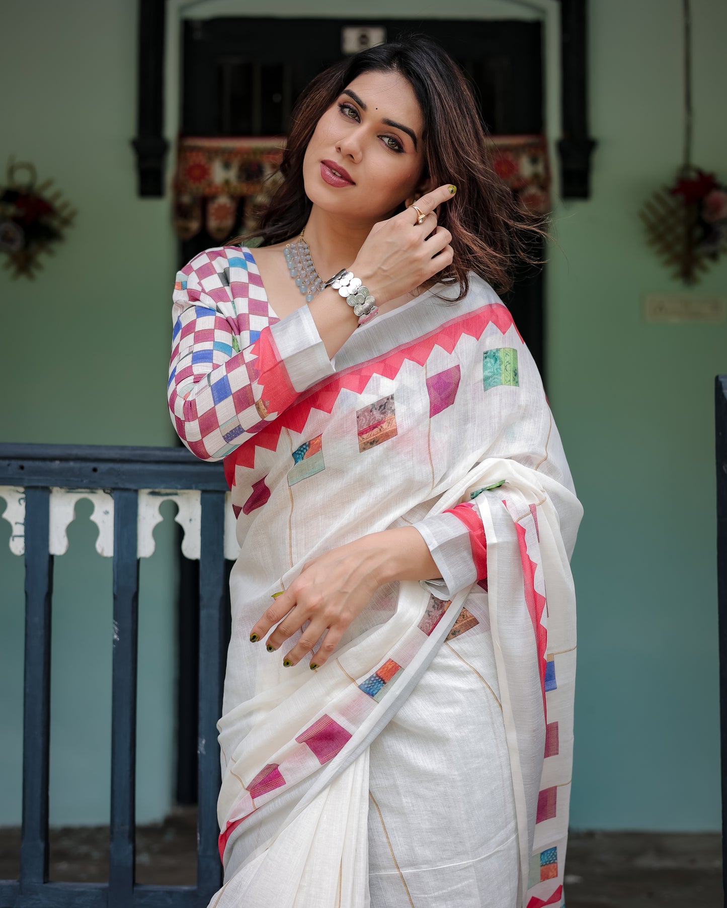 Modern Chic Pure Linen Saree with Tassels.