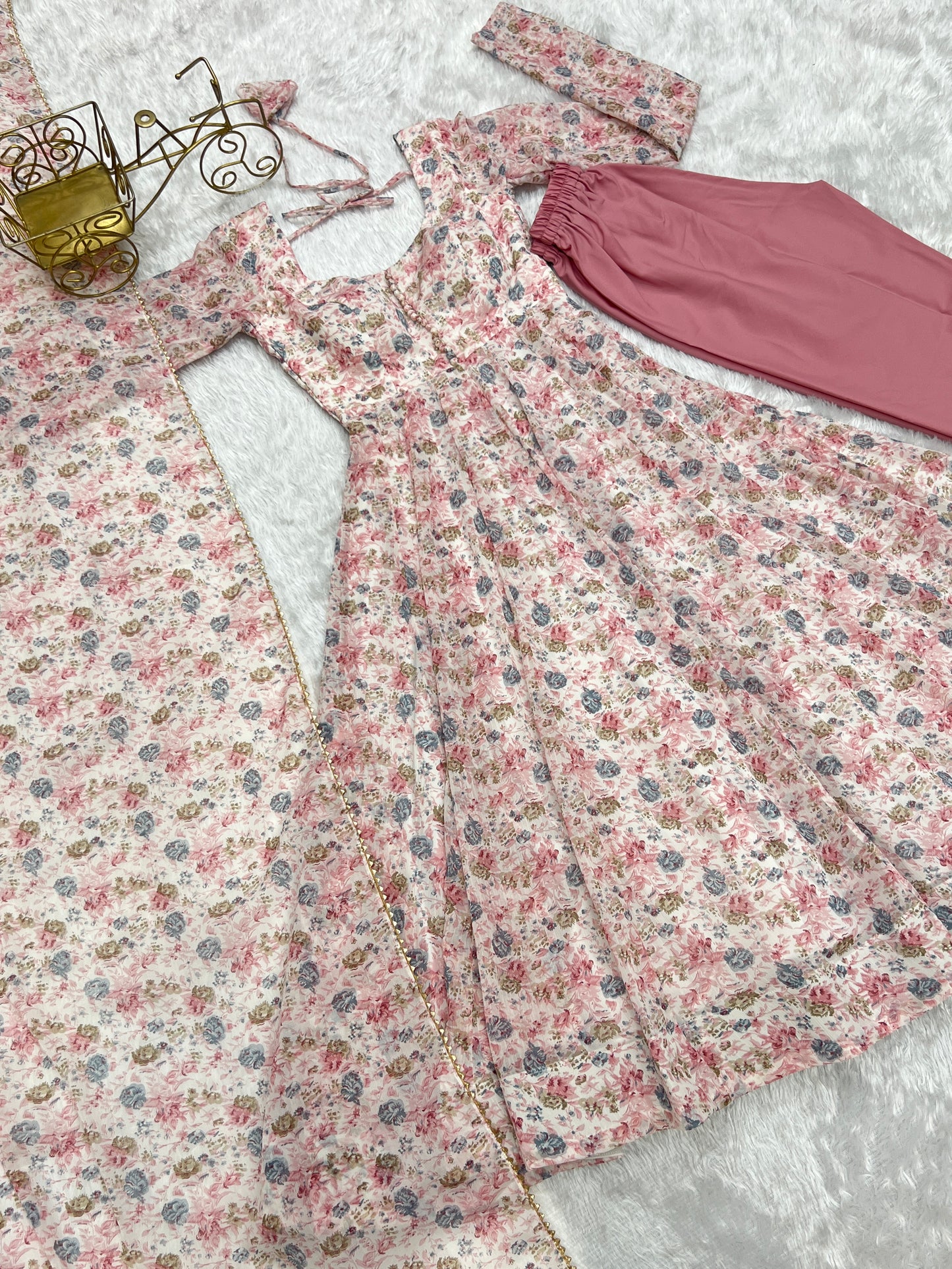 Casual Wear Special Pink Chiffon Outfit.