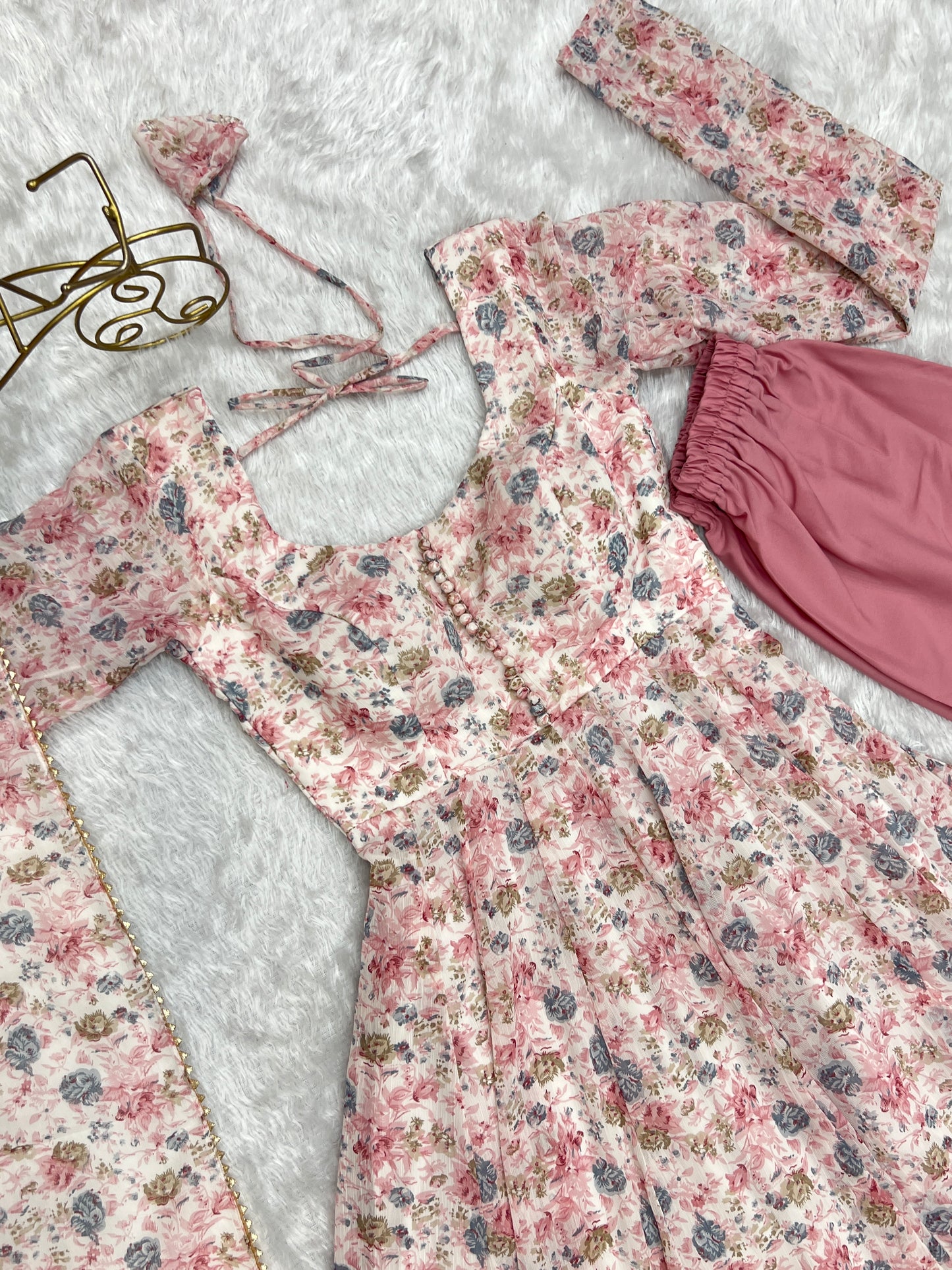 Casual Wear Special Pink Chiffon Outfit.