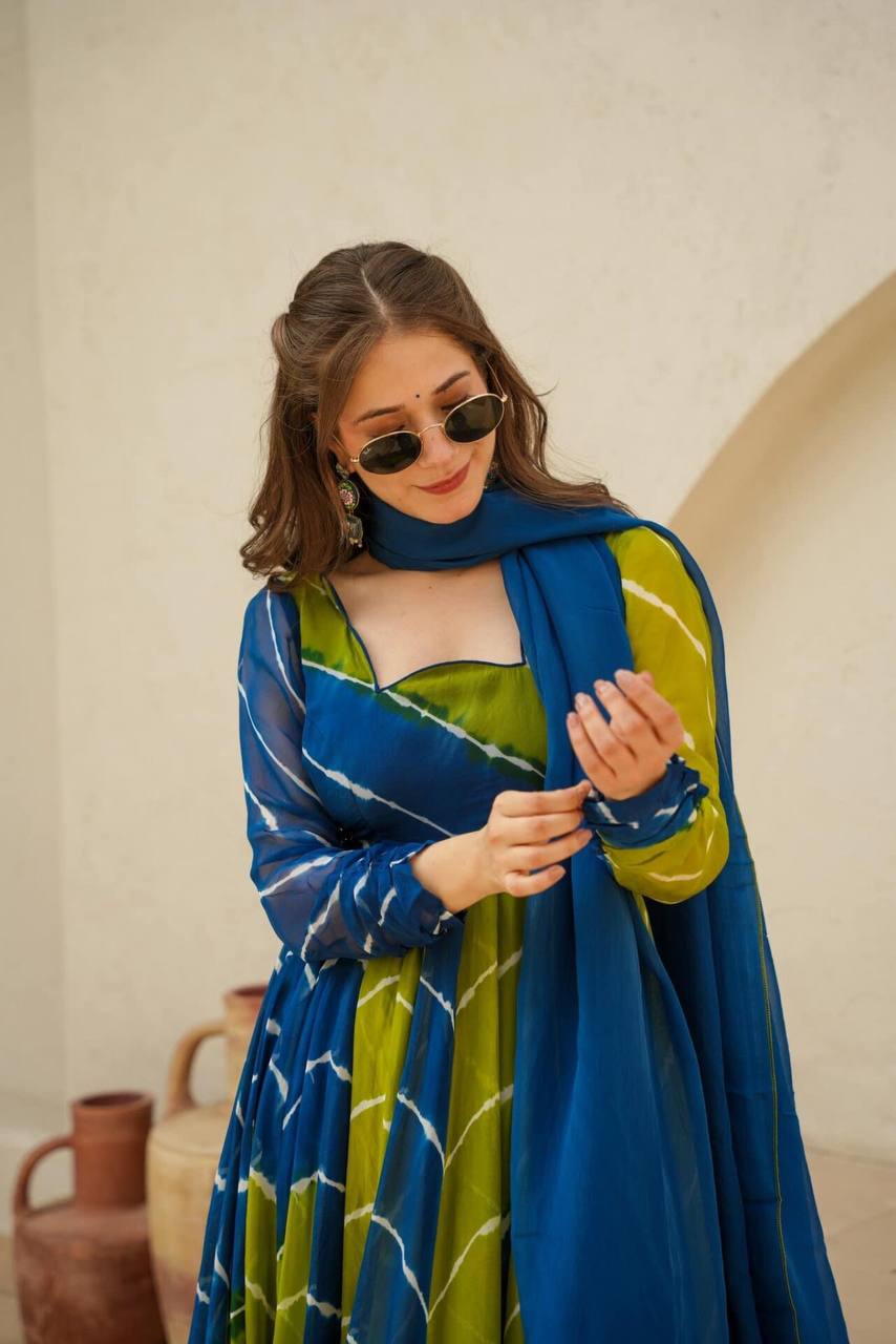 Mehendi Function Special Lehriya Print Beautiful Outfit.