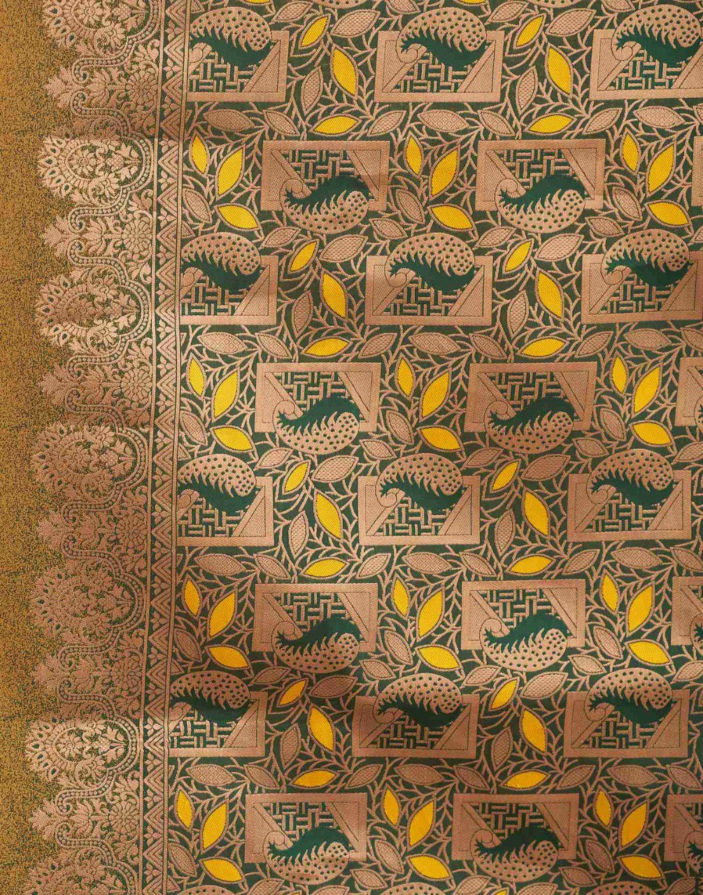 Haldi Functions Special Beautiful Banarasi Soft Silk Saree.