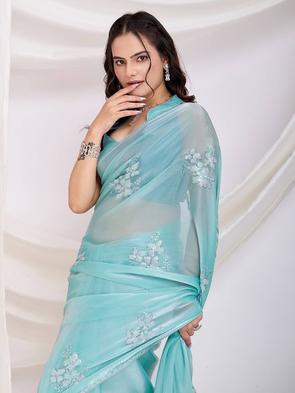 Amazing Simple Pretty Designer Saree Collection.