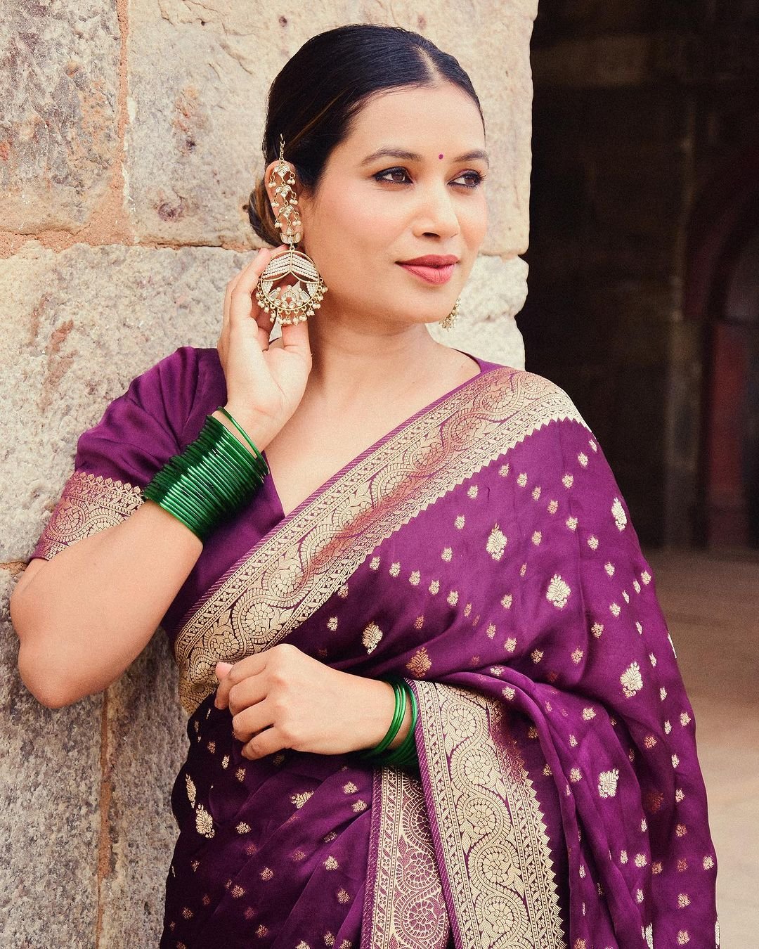 New Design Elegant Look Banarasi Soft Silk Saree.