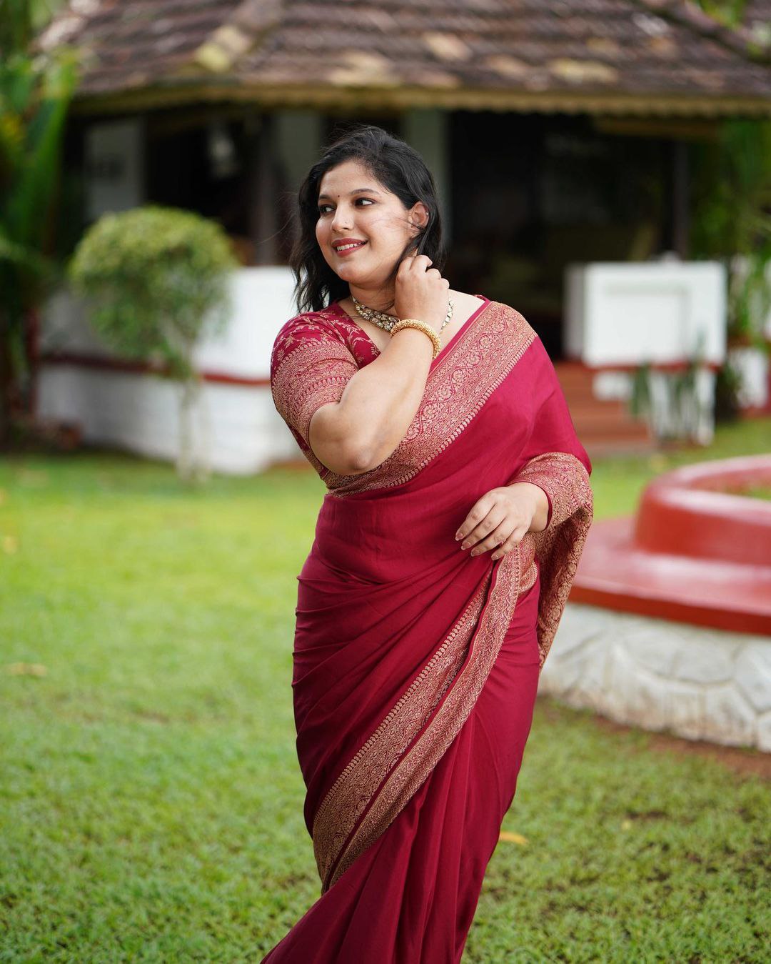 Latest New Trendy Banarasi Silk Saree Collection.