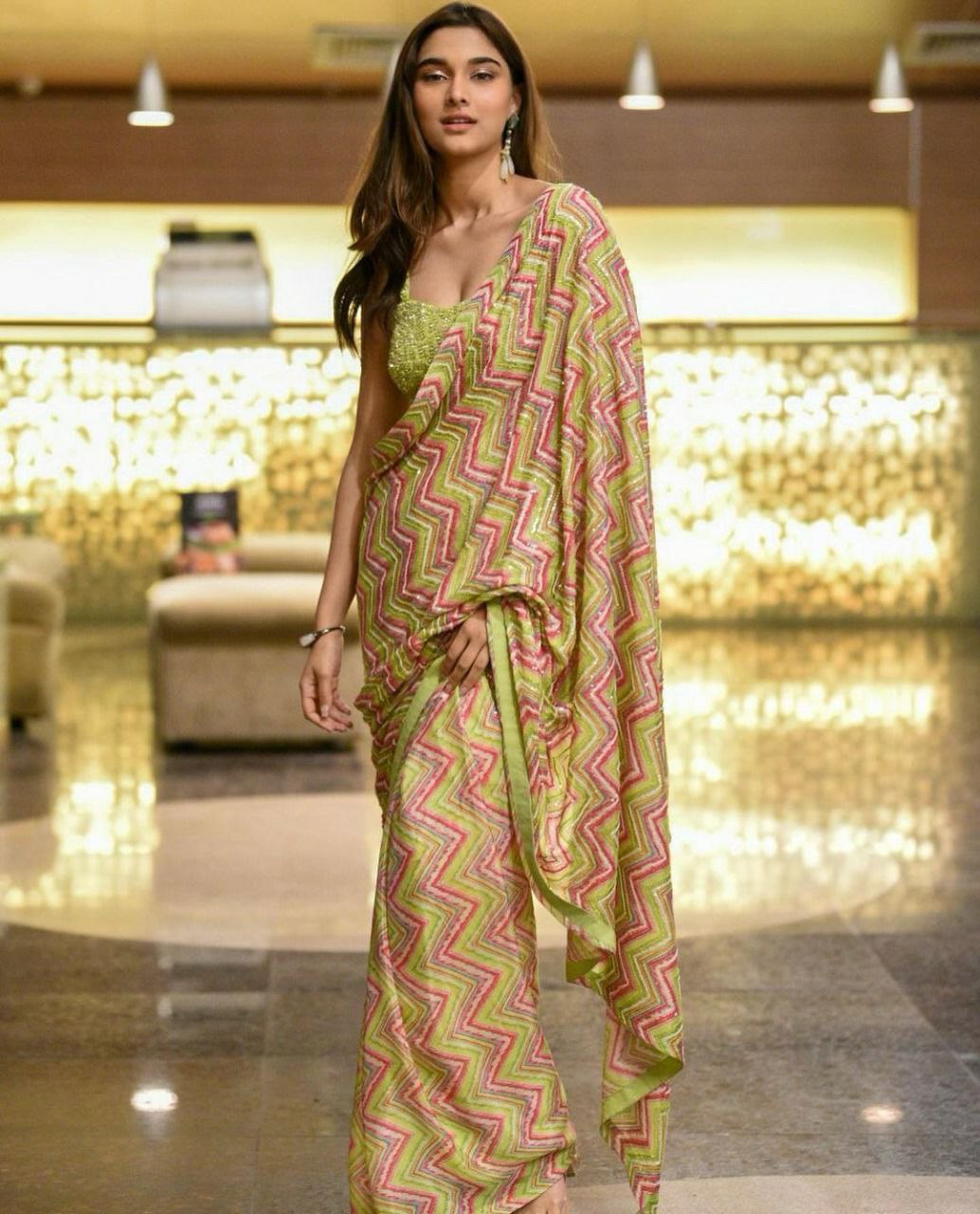 Celebrity Style Silver Silk Line Georgette Saree Collection.