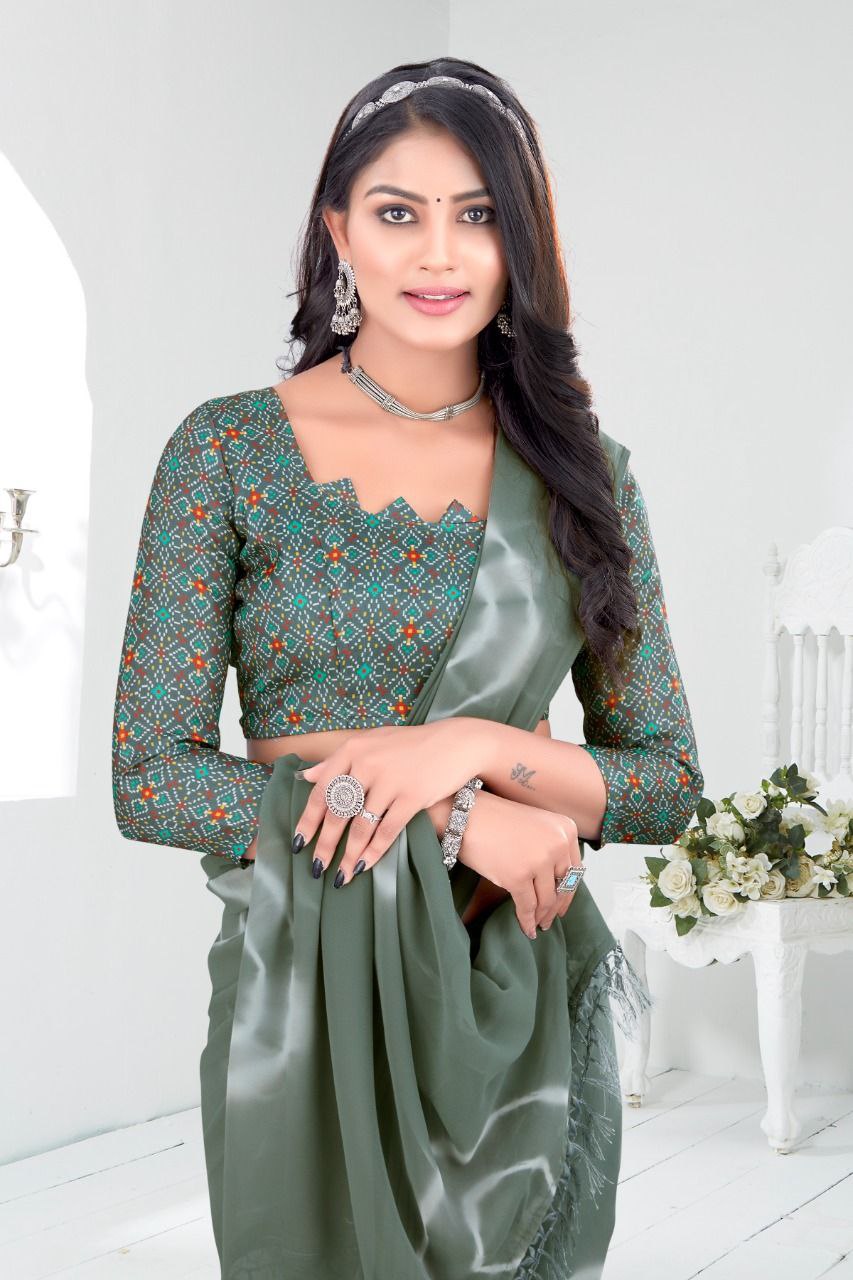 Most Beautiful Original Tie & Die Saree In Beautiful Grey Color.