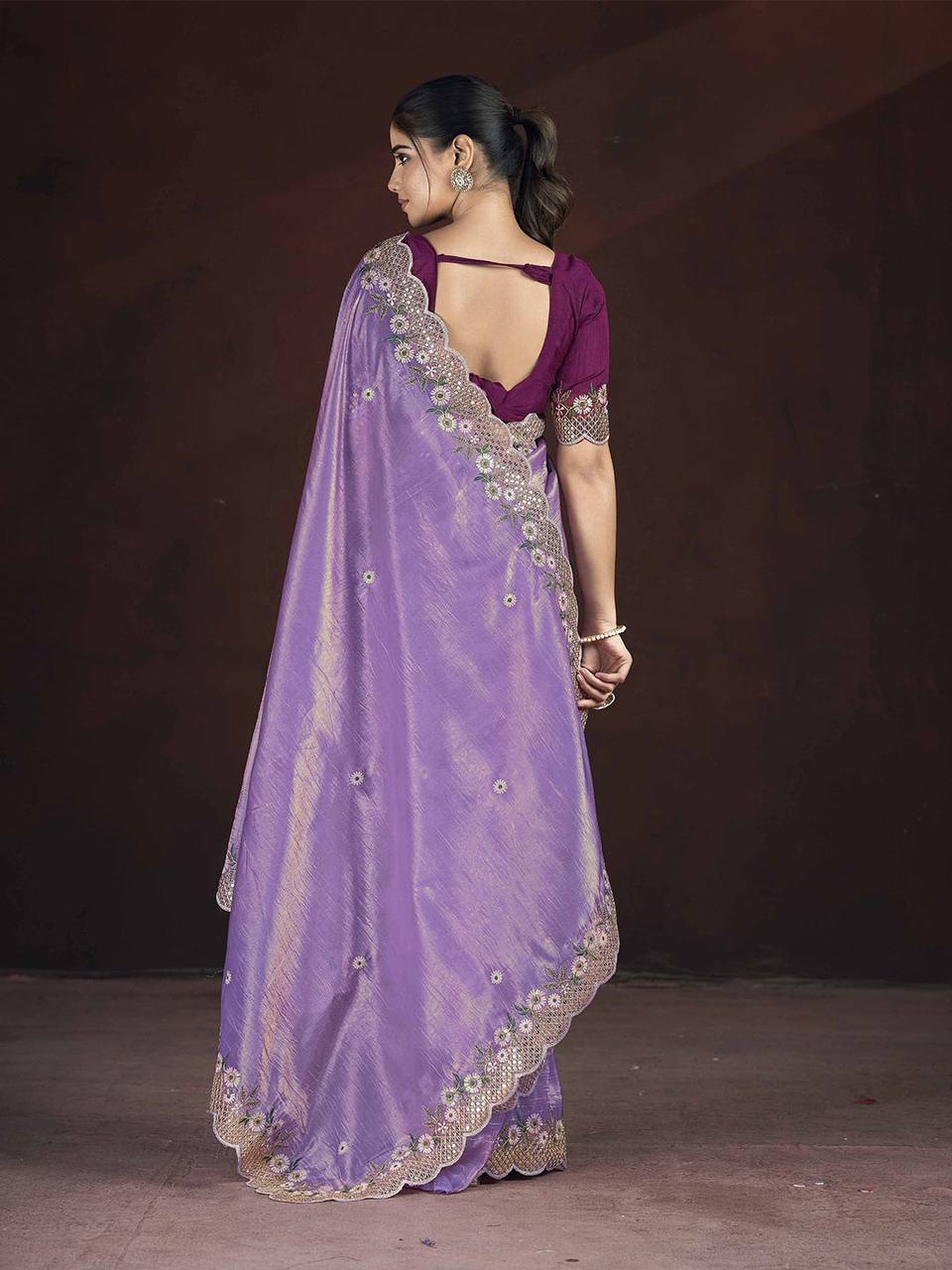 Best Designer Wedding Wear Special Gold Crunchy Saree Collection.
