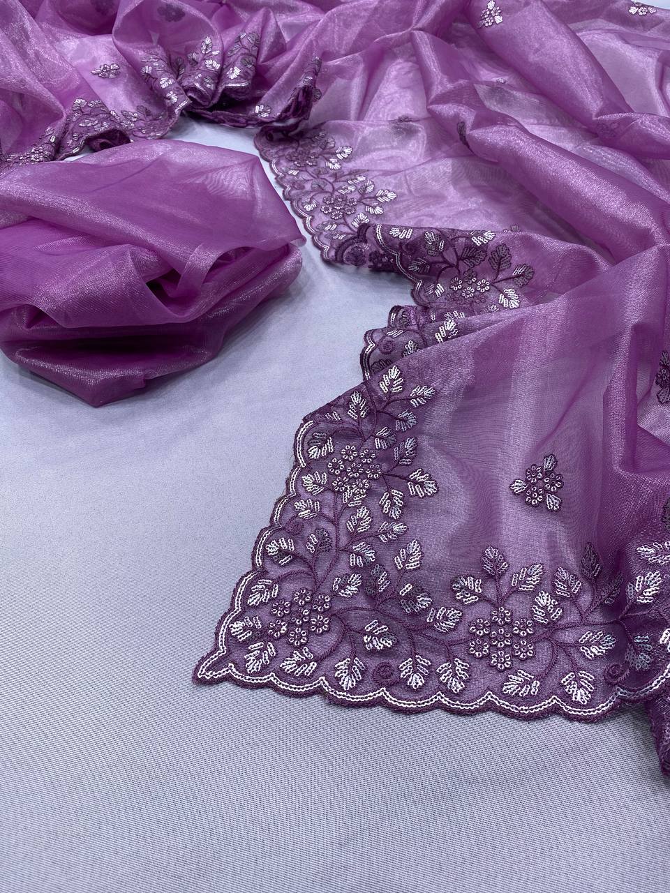 Gold Twill Net Designer Party Wear Lavender Saree Collection.