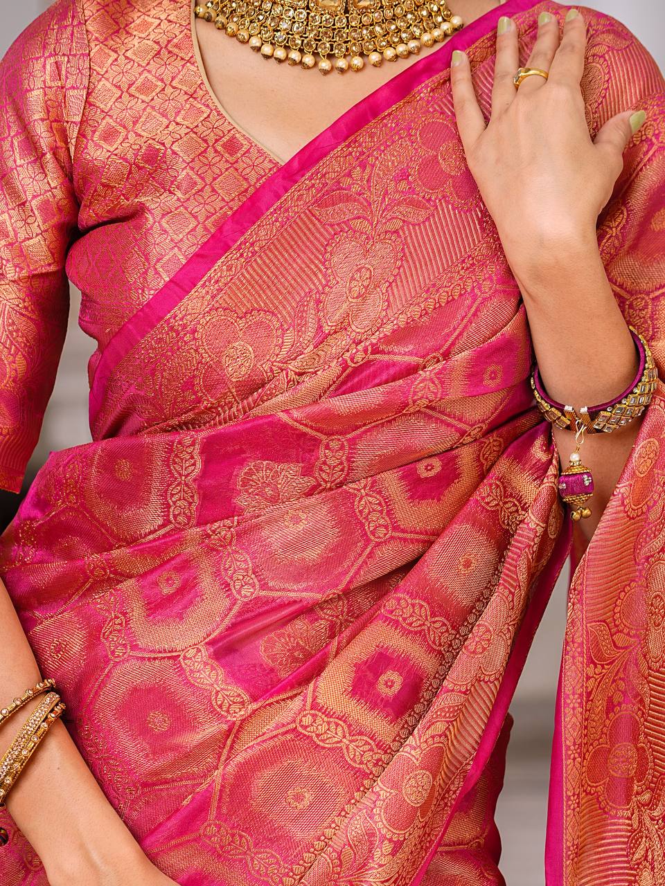Pink Colour Royal Look Beautiful Saree Collection.