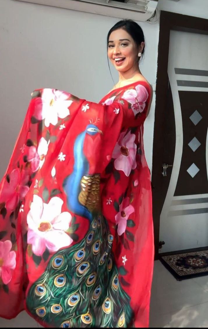 Party Wear Premium Organza Silk Ready To Wear Saree.