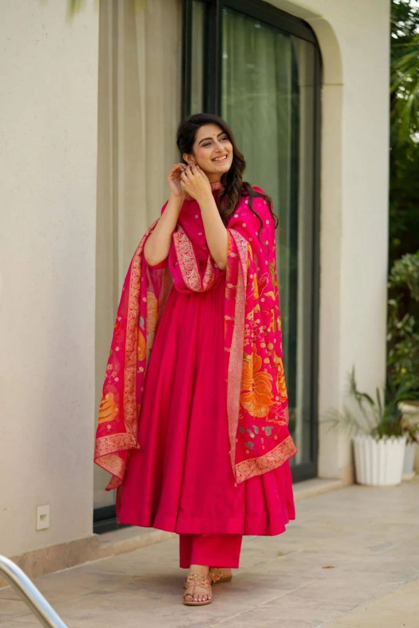Beautiful Pink Designer Premium Trendy Outfit.