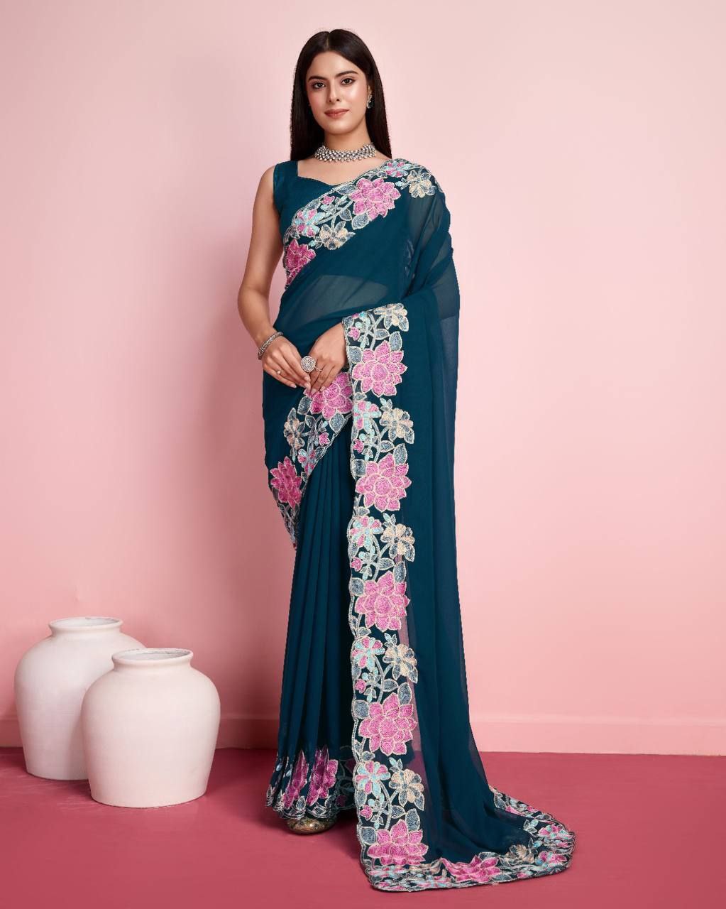 Gorgeous looking Heavy Georgette Saree.