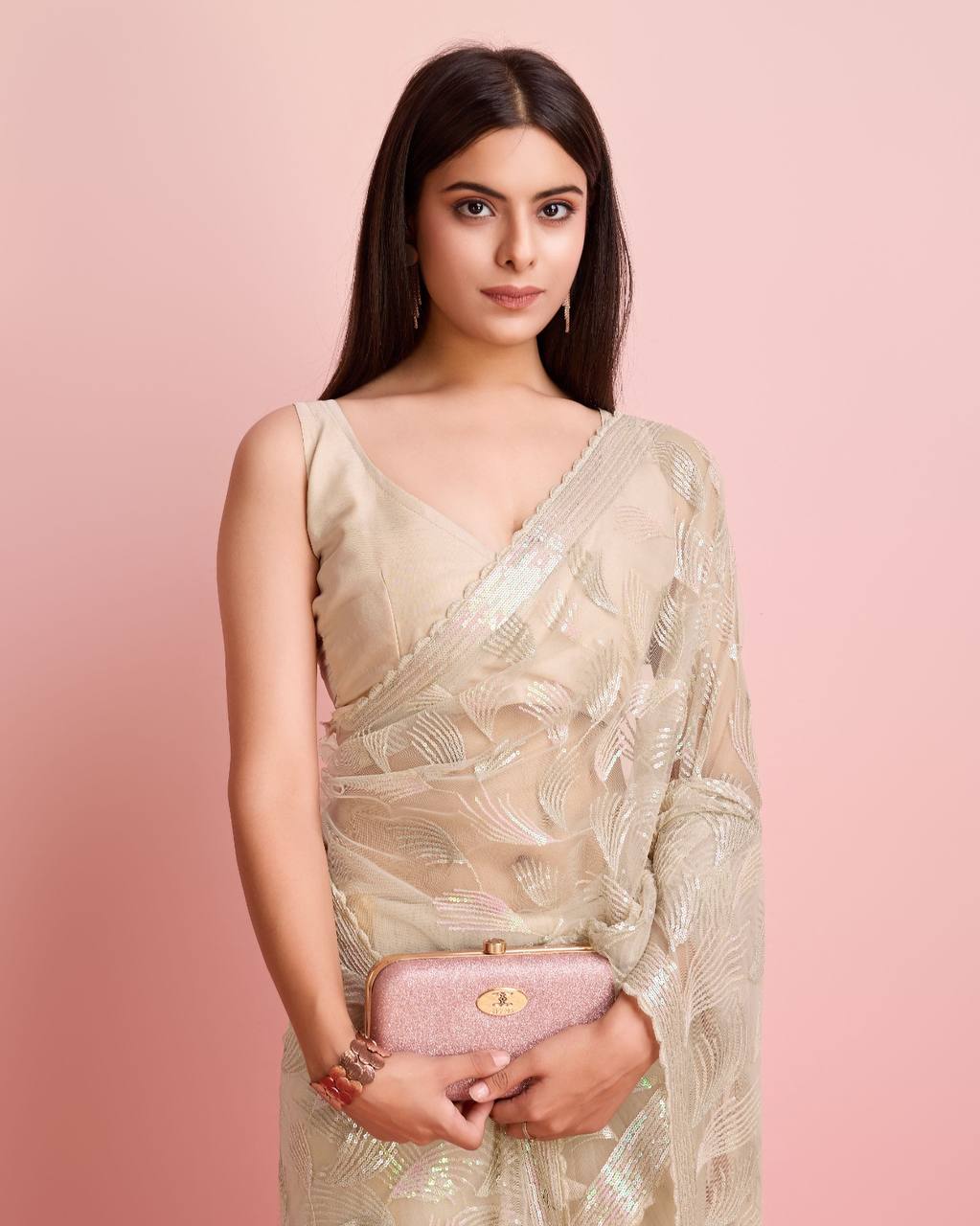 New Premium Heavy Soft Net Beautiful Saree.