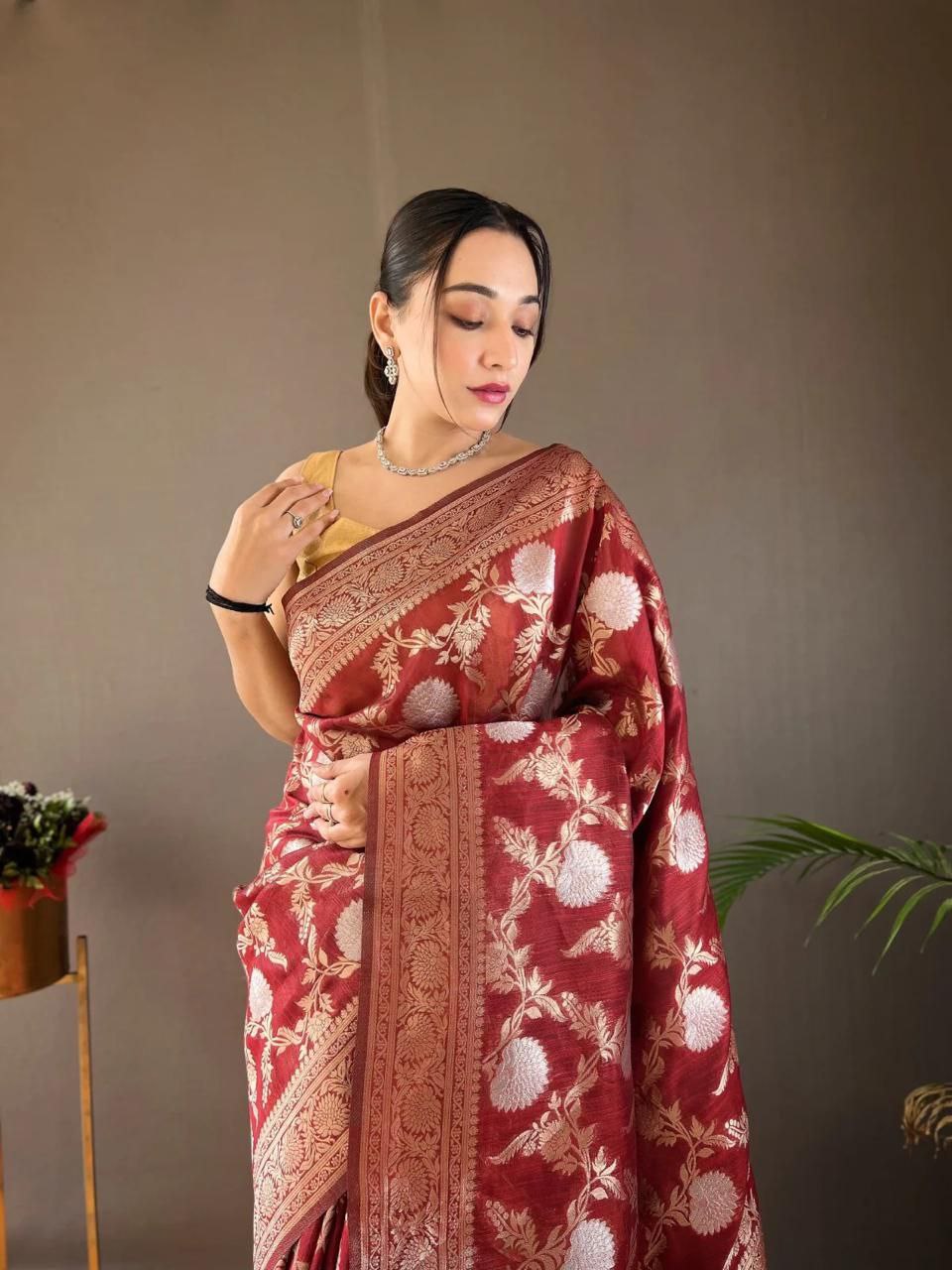 Latest New Lichi Silk Saree Collection.