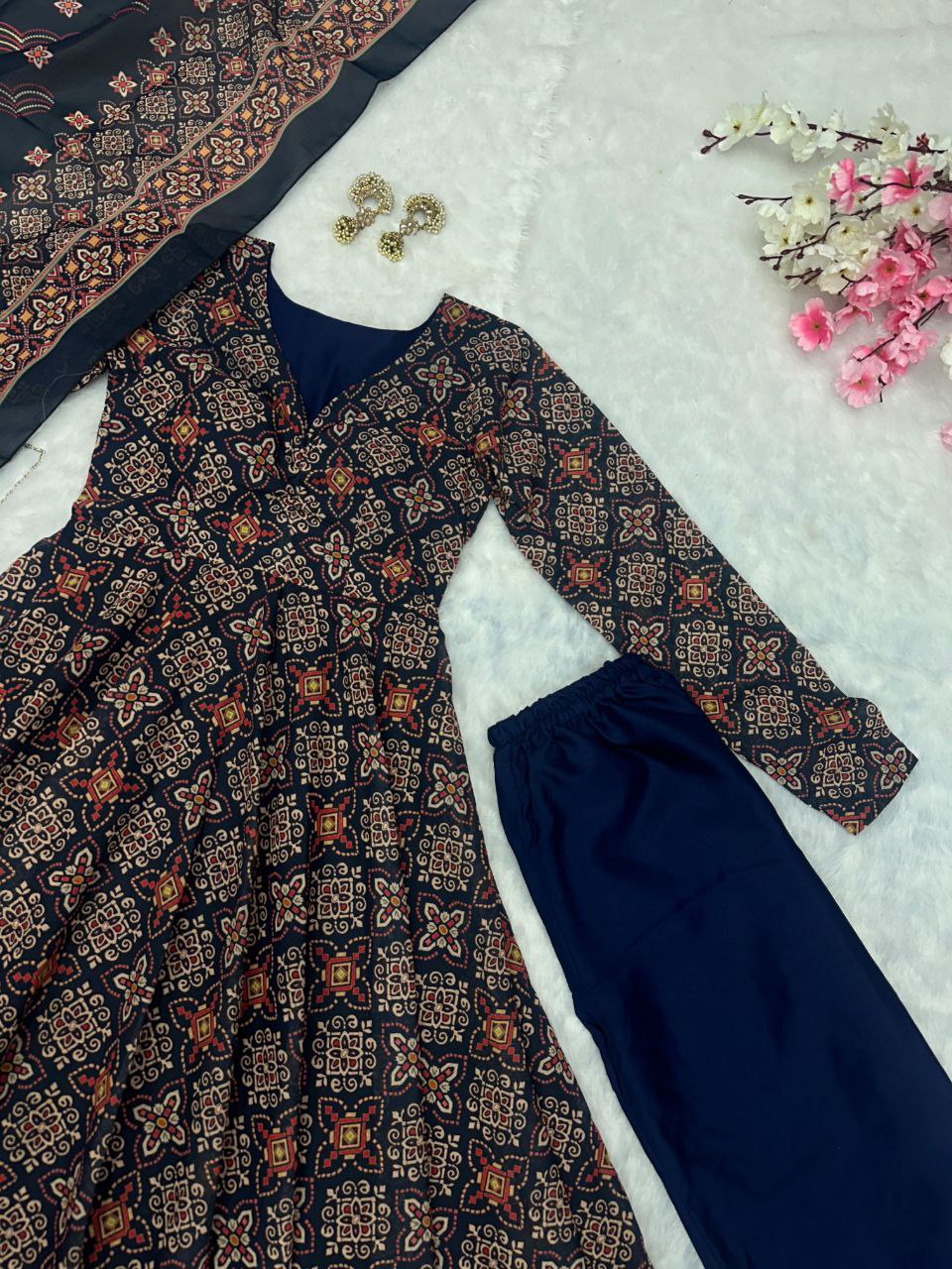 Latest Designer Party Wear Anarkali Plazzo Suit Set.