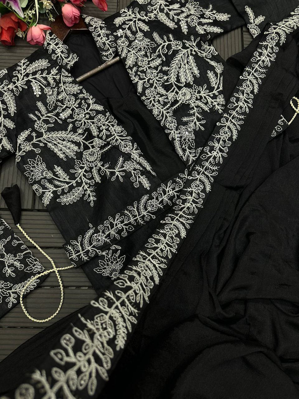Amazing Designer Latest Ready To Wear Special Saree Collection.