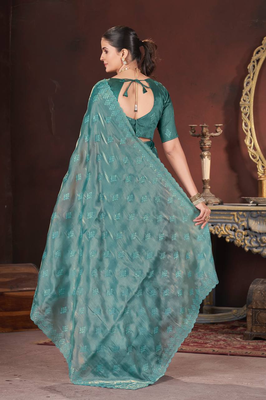 Most Adorable And Trendy Designer Saree.
