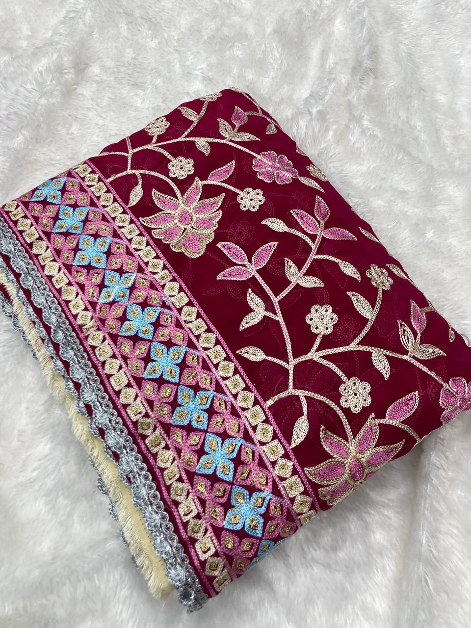 Weddings Wear Special Kashmiri Embroidery Work Georgette Saree.