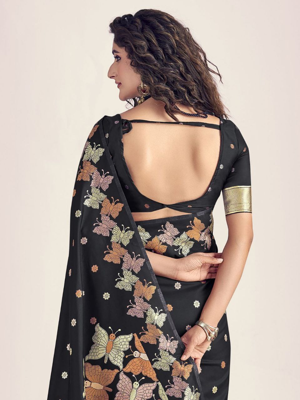Premium Quality Lichi Silk Saree Collection.