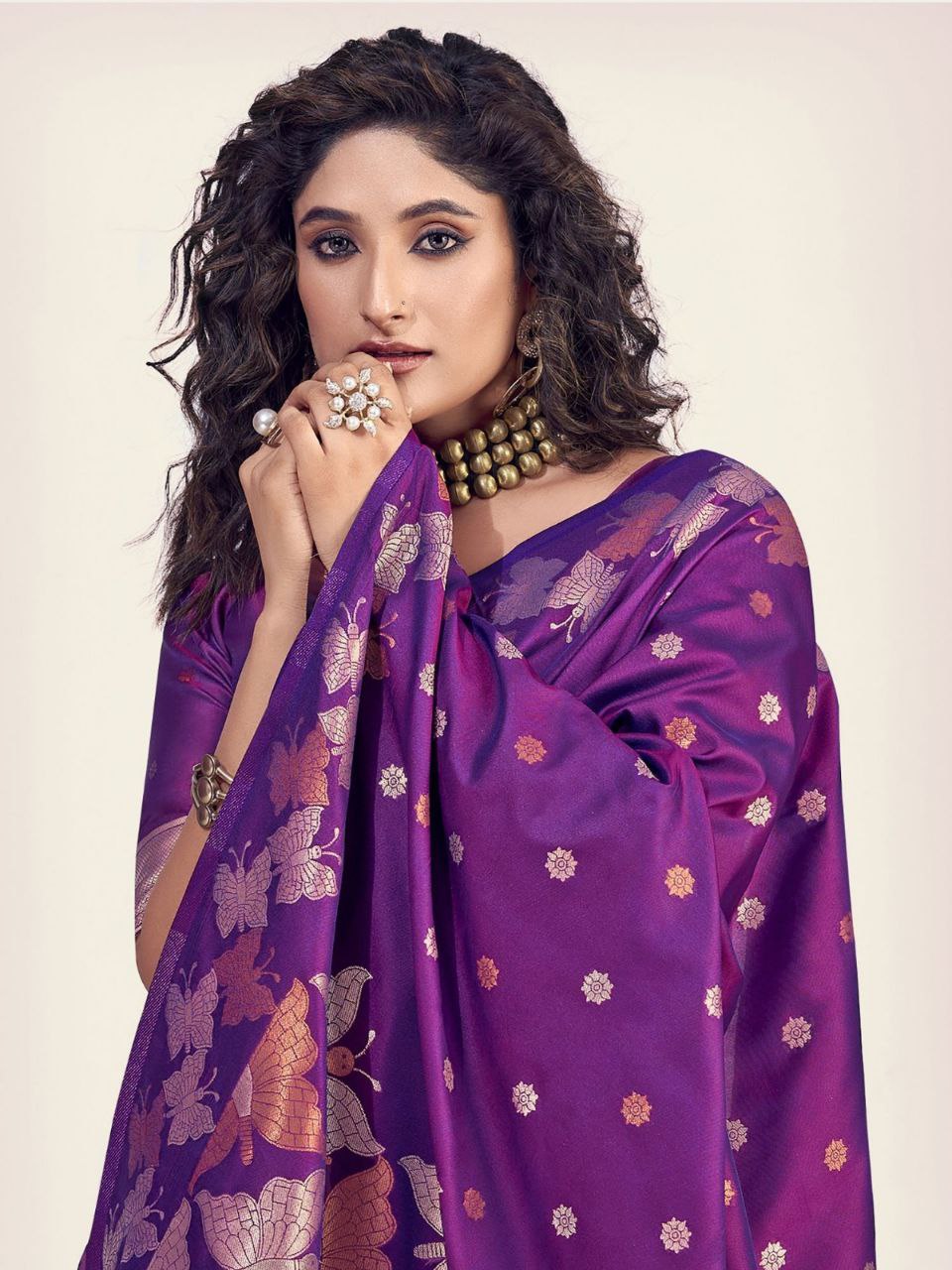Trendy Designer Heavy Lichi Silk Saree Collection.