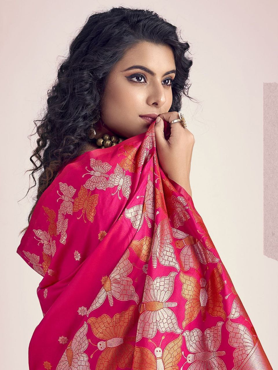 Pretty Pink Colour Wedding Wear Special Designer Soft Lichi Silk Saree.