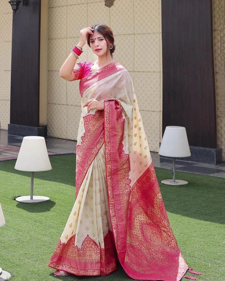 Premium Looking Banarasi Lichi silk saree