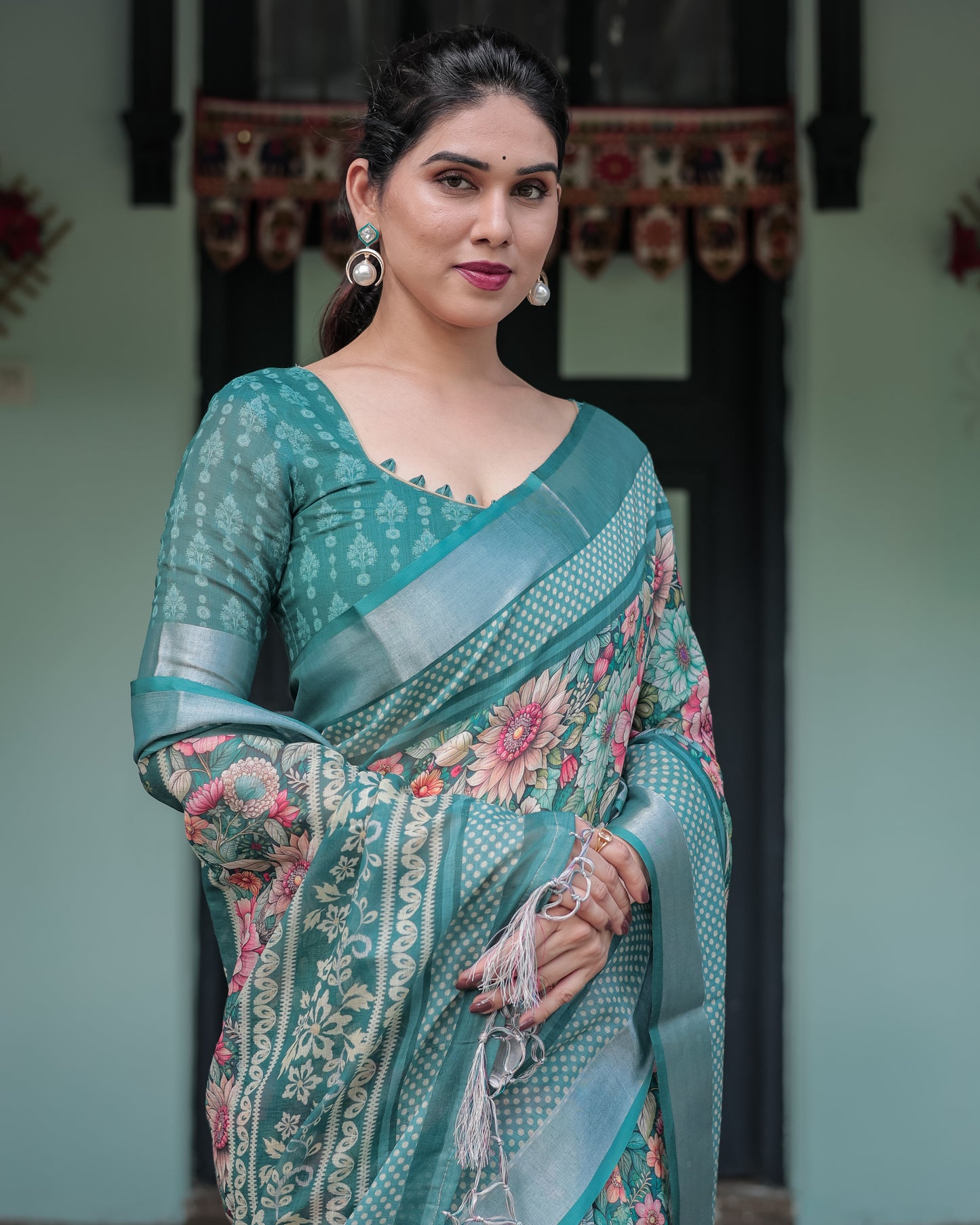 Elegant Teal Green Linen Saree.