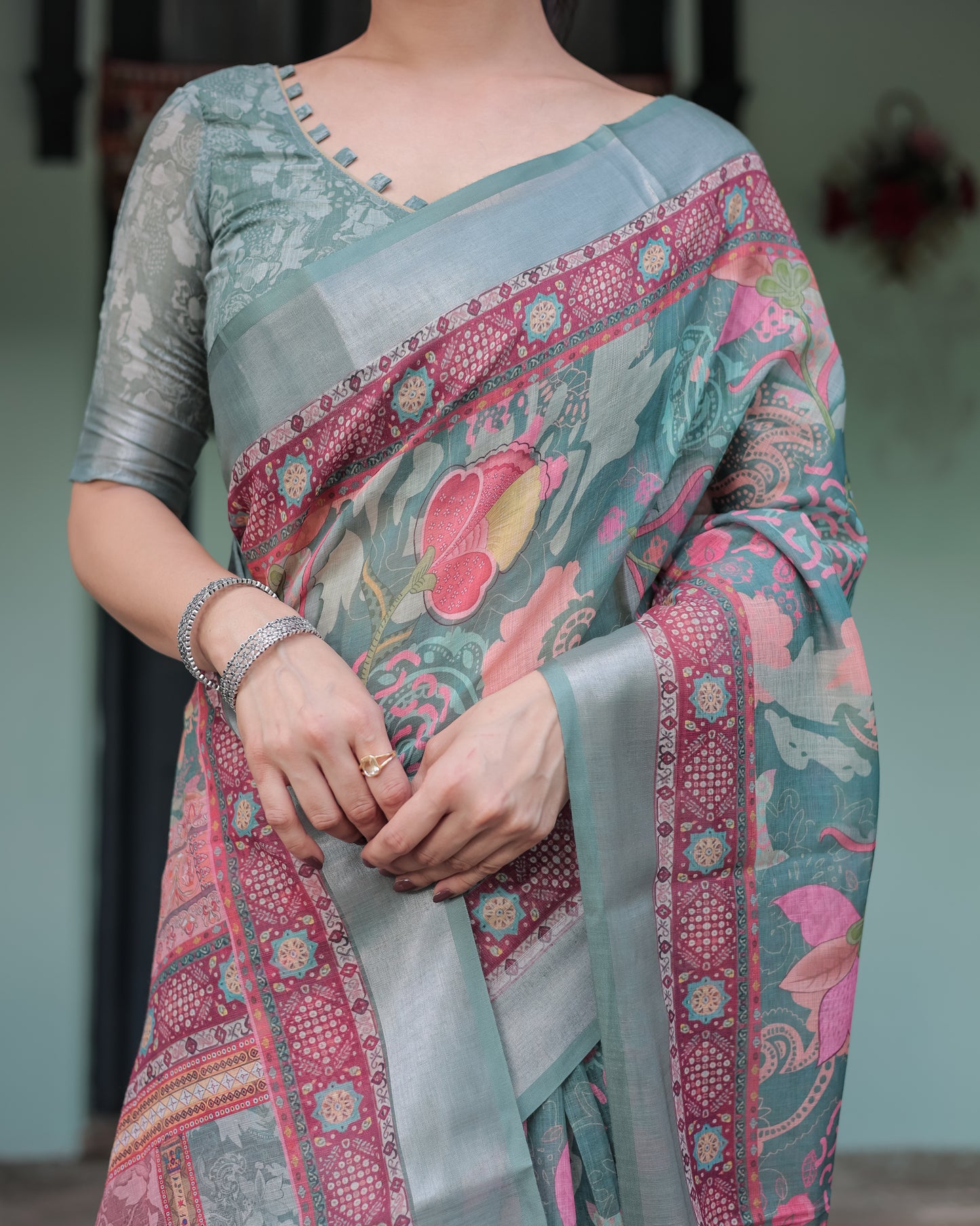 Gorgeous Teal-Green Linen Saree.