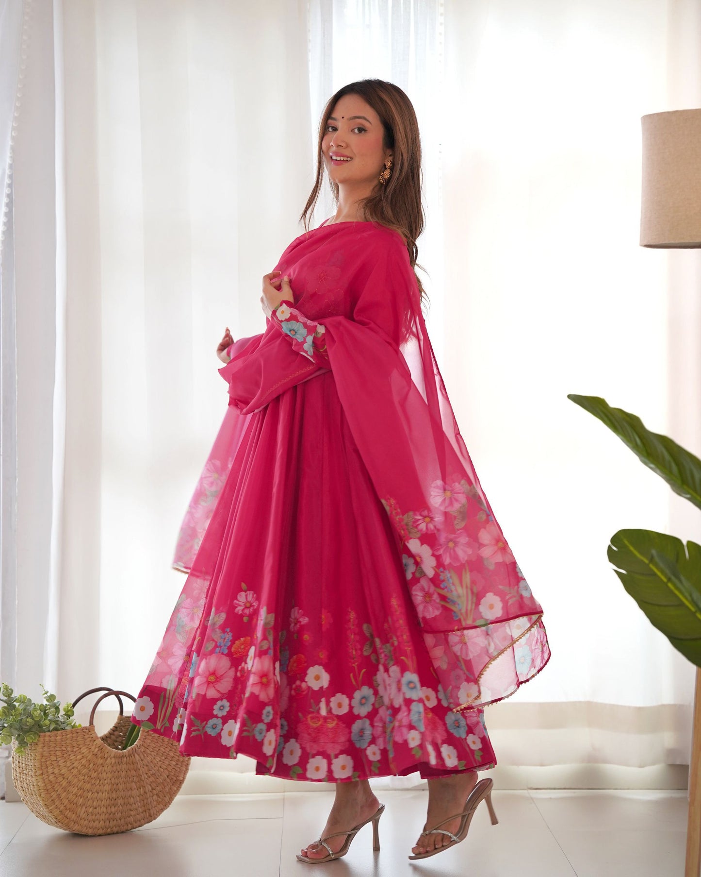 Beautiful Pretty Designer Pink Anarkali suit.