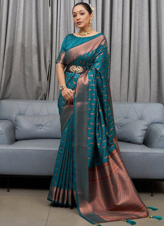 Beautiful look Banarasi Soft Silk Saree.