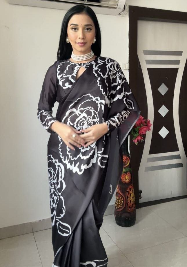 1 - Min Ready To Wear Rangoli Saree With Unstitched Blouse.