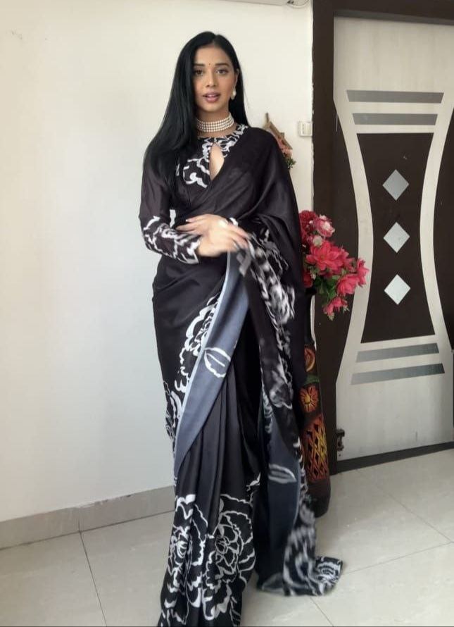 1 - Min Ready To Wear Rangoli Saree With Unstitched Blouse.