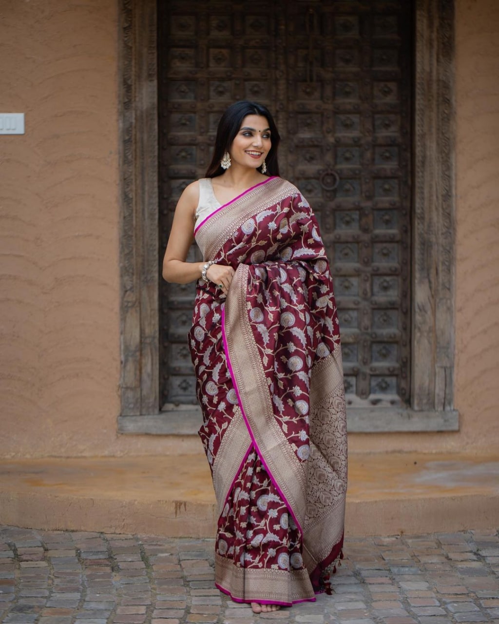 Indian Weddings Special Soft Lichi Silk Saree.