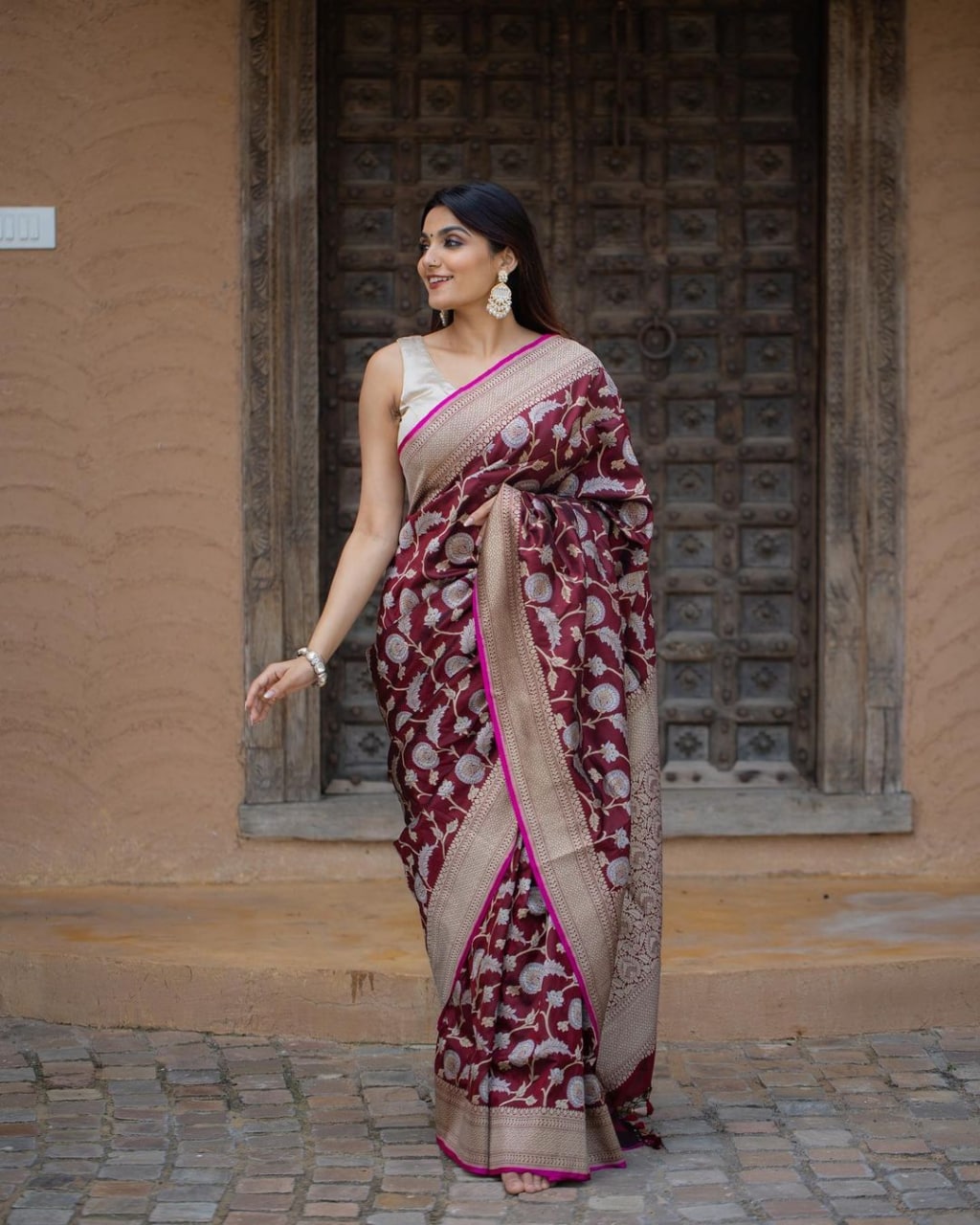 Indian Weddings Special Soft Lichi Silk Saree.