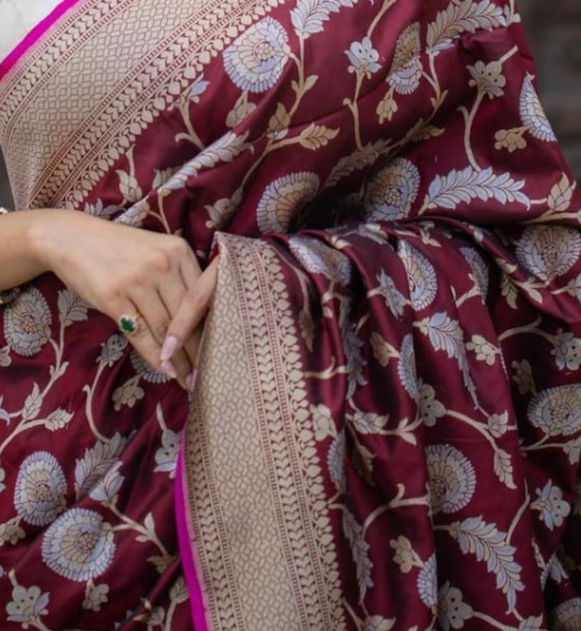 Indian Weddings Special Soft Lichi Silk Saree.