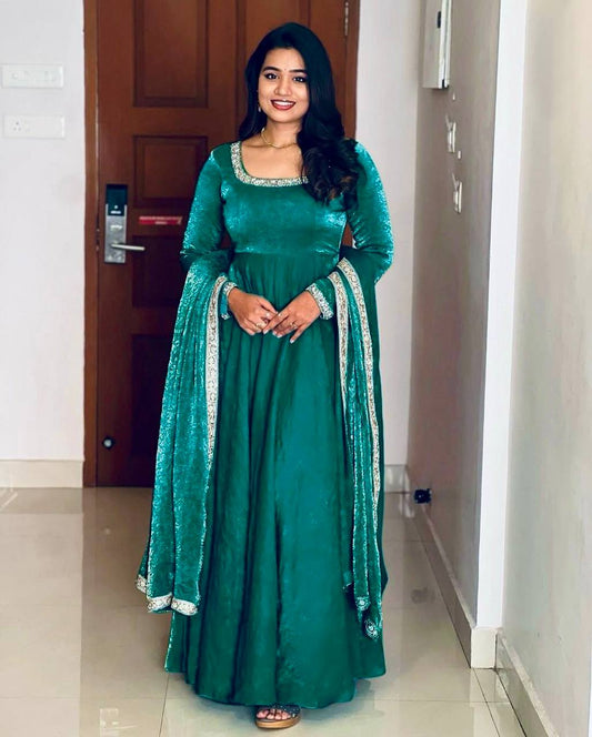 Latest Trendy Wedding Wear Special Gown Collection.