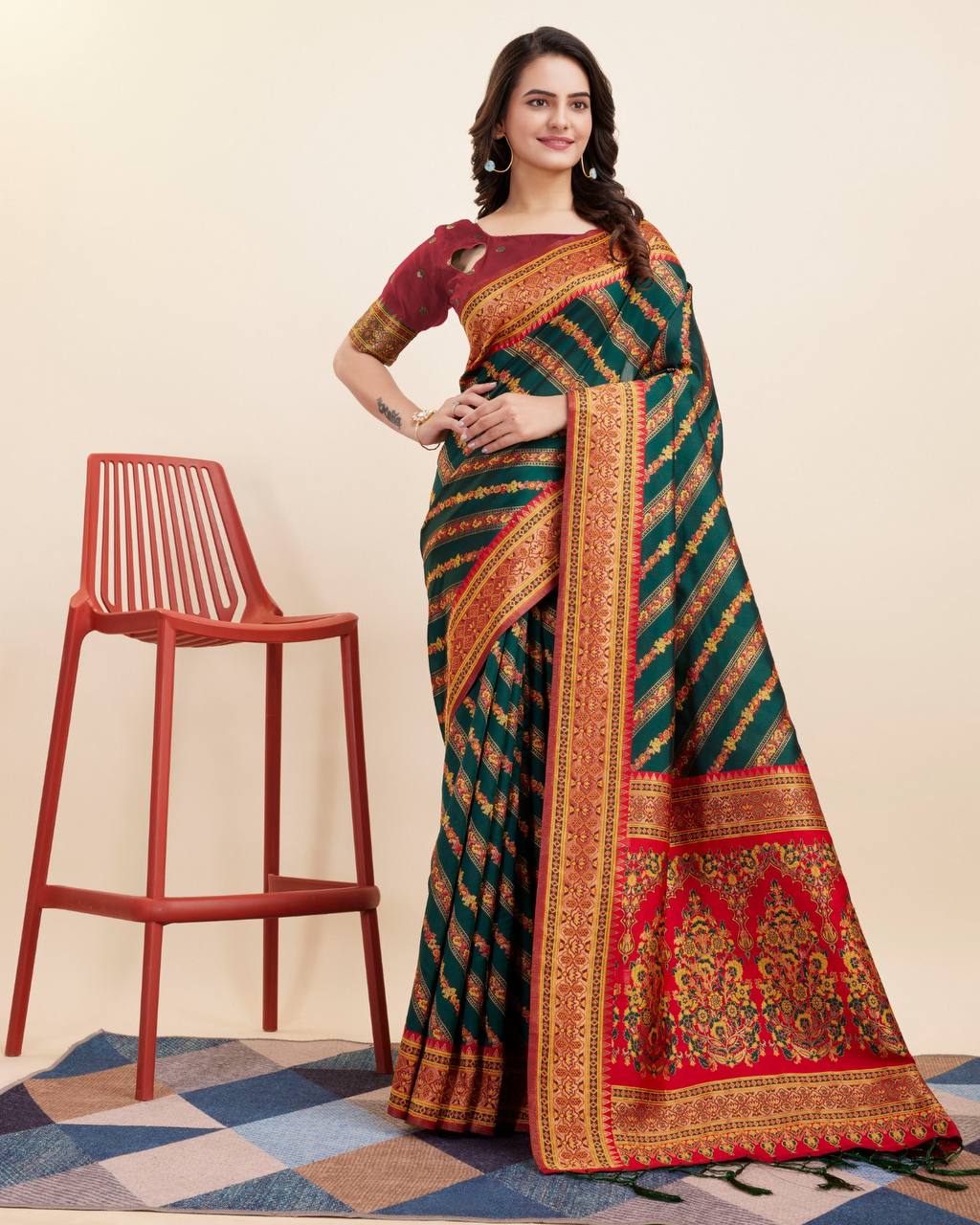 Preety Designer Green Color Saree on premium Cotton Silk Color Saree.