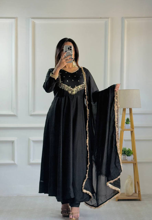 Beautiful Party Wear Black Gown Collection.