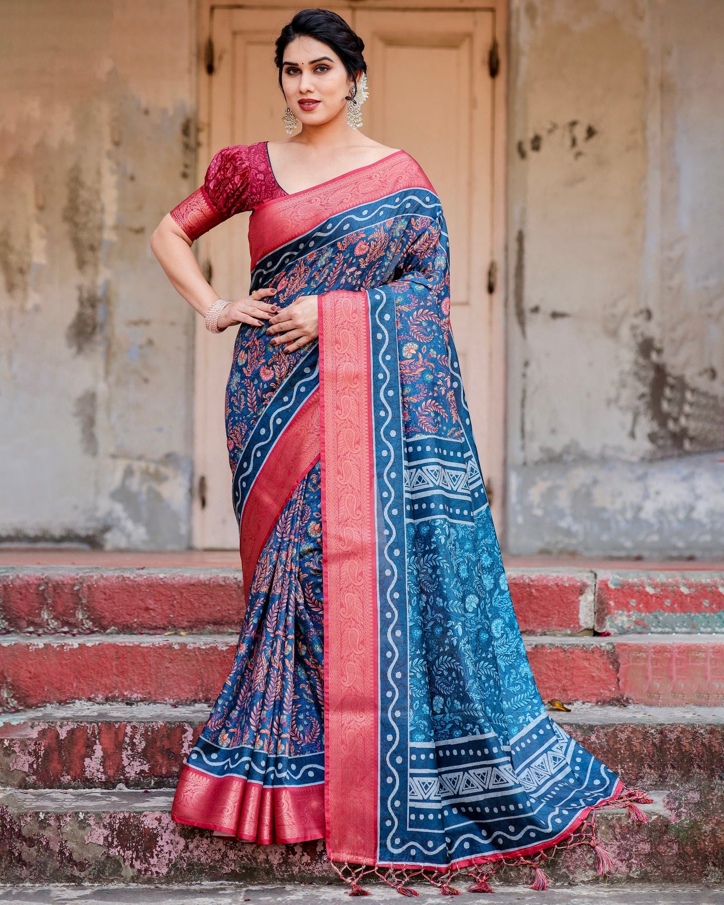 Occasions Wear Special Traditional Impressive Look Pure Silk Digital Printed Blue Saree.
