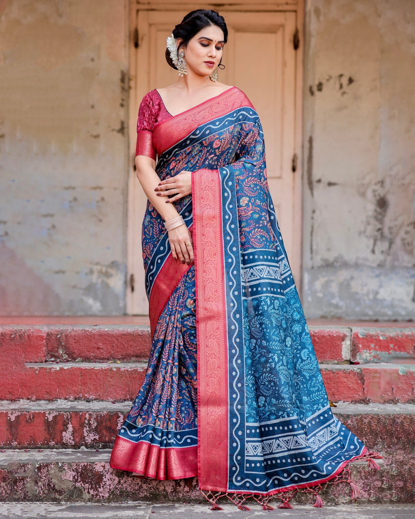 Occasions Wear Special Traditional Impressive Look Pure Silk Digital Printed Blue Saree.