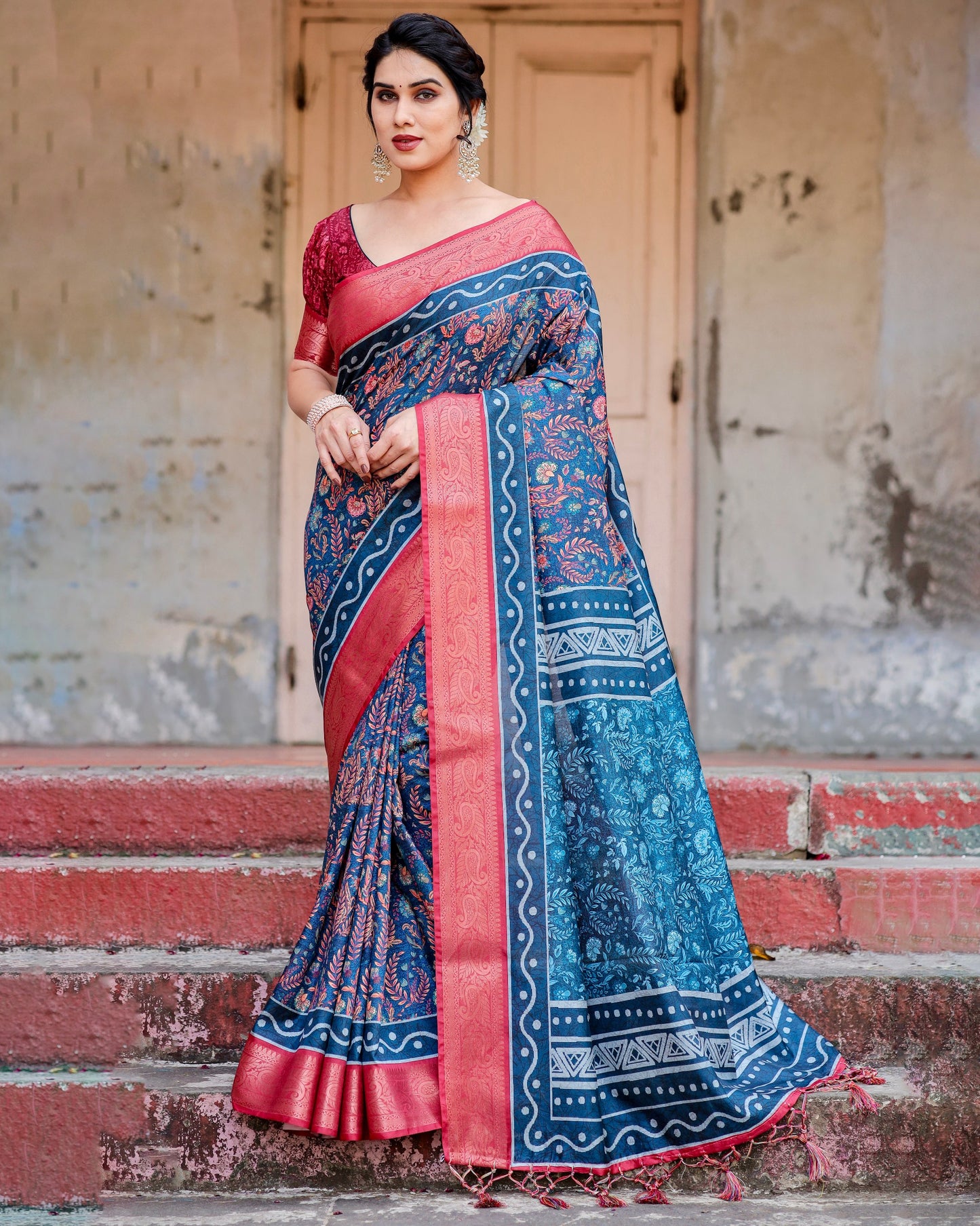 Occasions Wear Special Traditional Impressive Look Pure Silk Digital Printed Blue Saree.