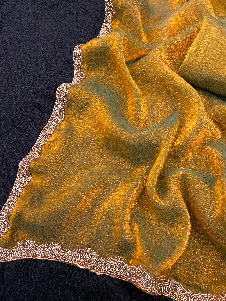 Premium designer most trendy two tone saree collection.