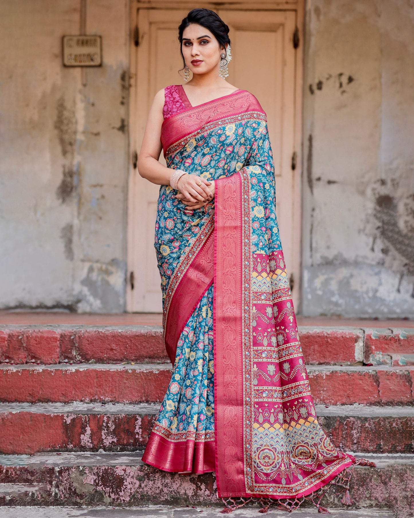 Wonderfull Designer Pure Silk Digital Printed Party Wear Saree.
