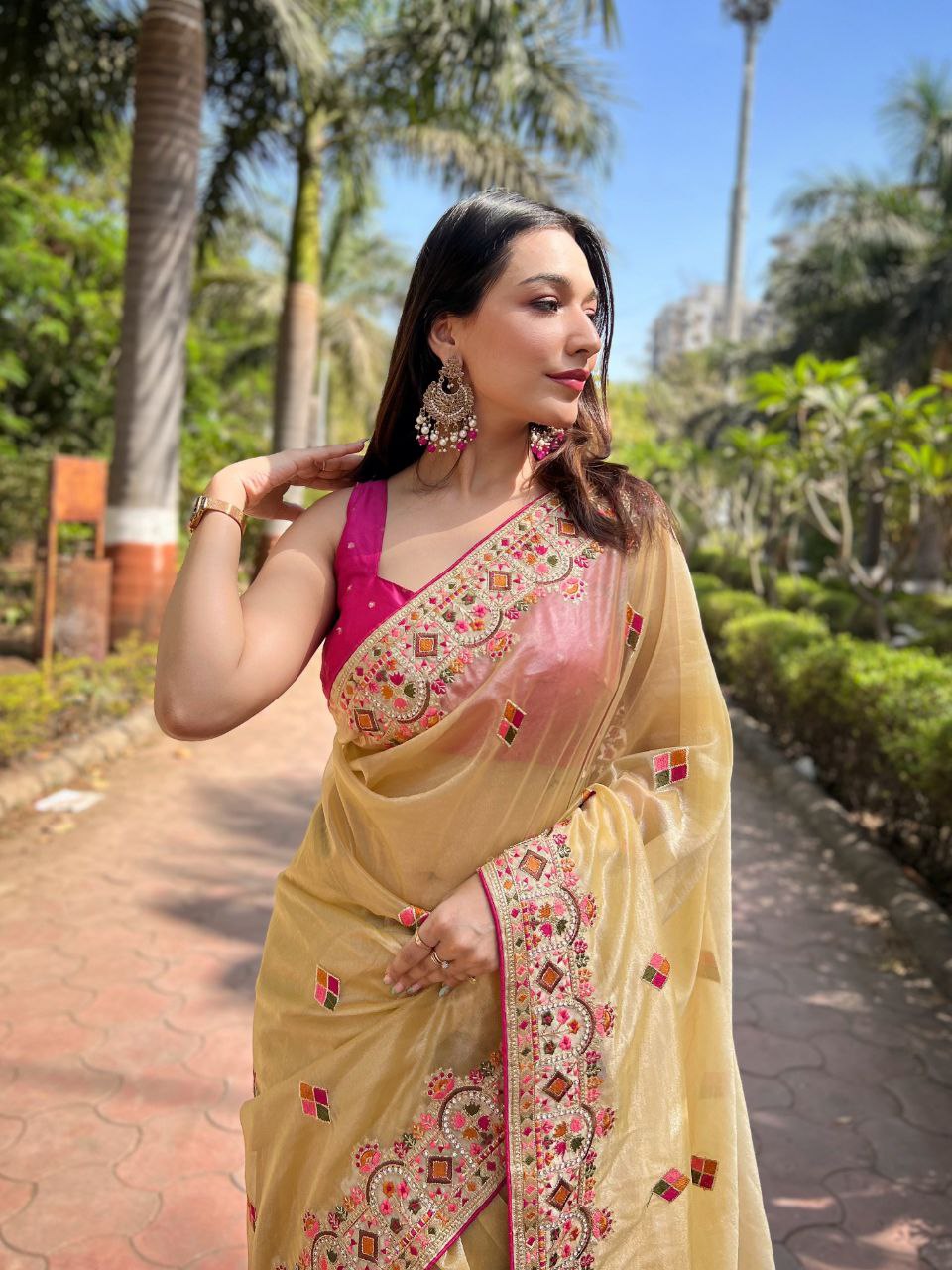 Pretty Twill Net Designer Party Wear Saree Collection.